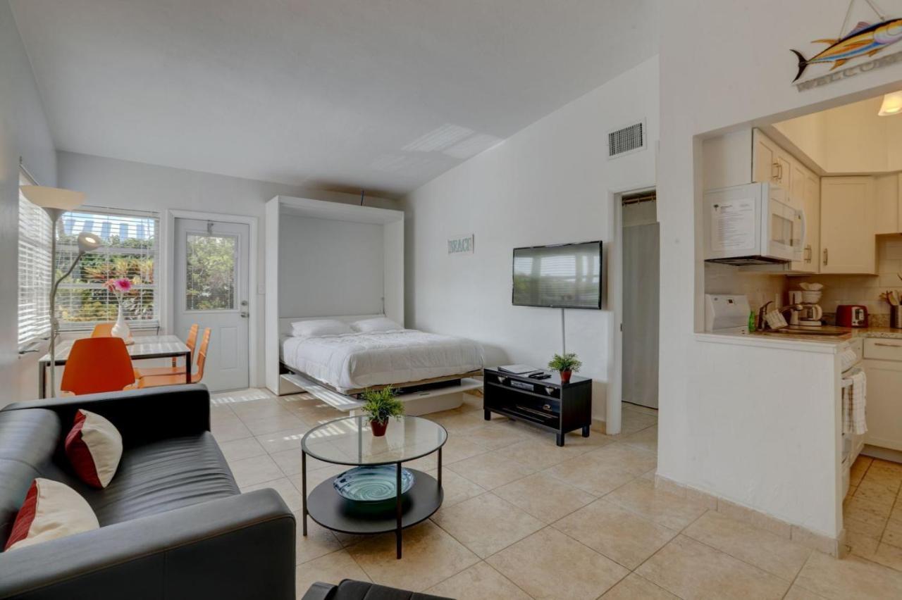 Aloha Escape Pompano Beach Apartment Exterior photo
