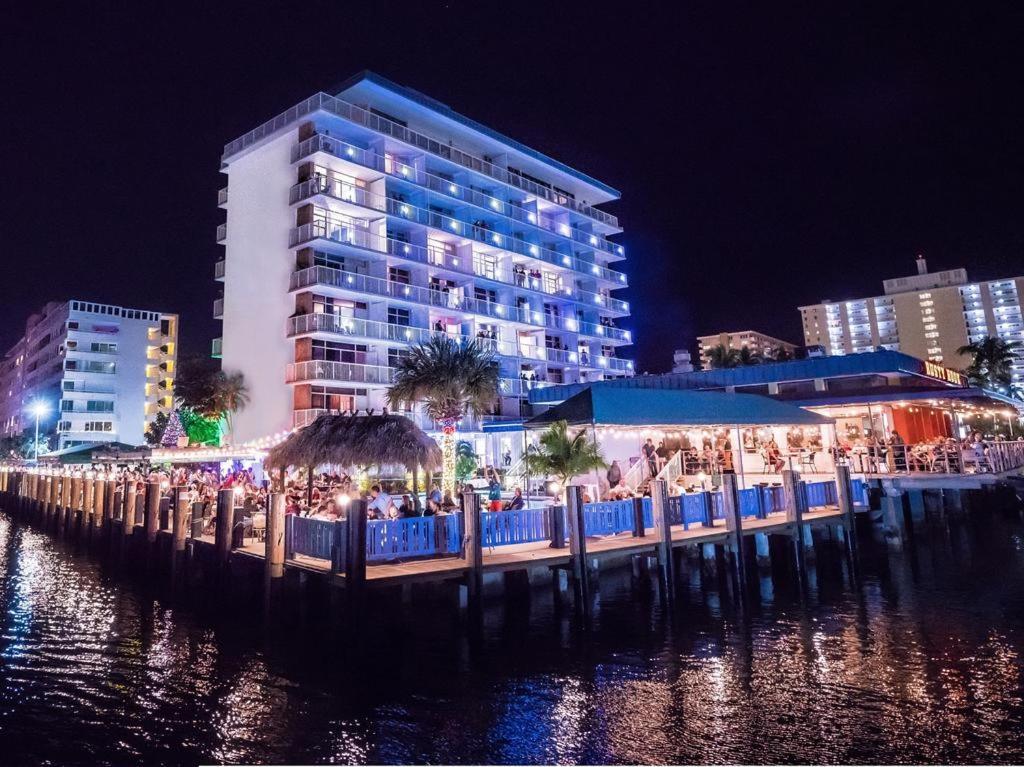 Aloha Escape Pompano Beach Apartment Exterior photo